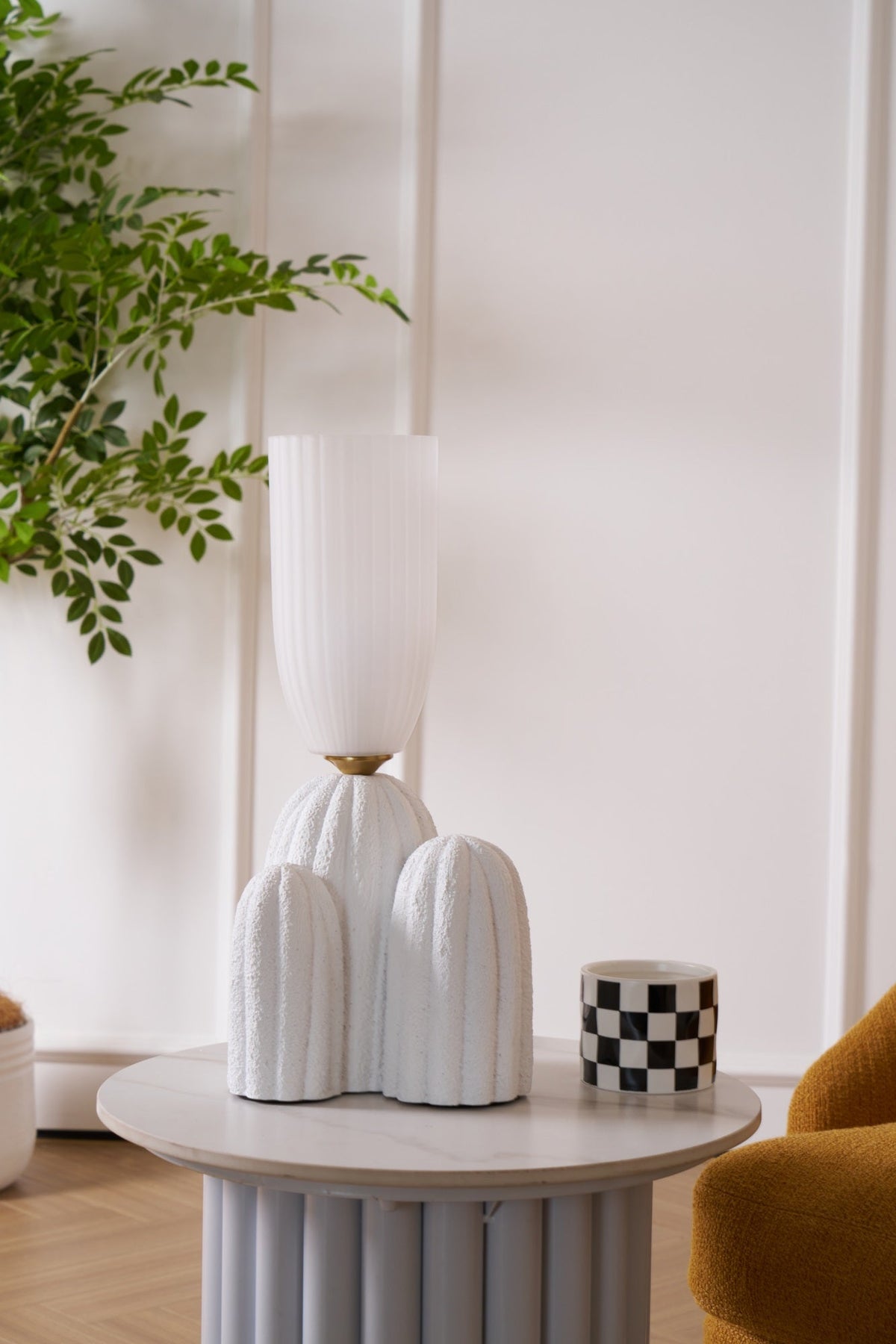 Soreny konstnärlig bordslampa i harts