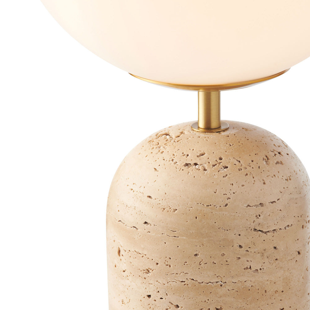 Nuvor-bordlampe i travertin
