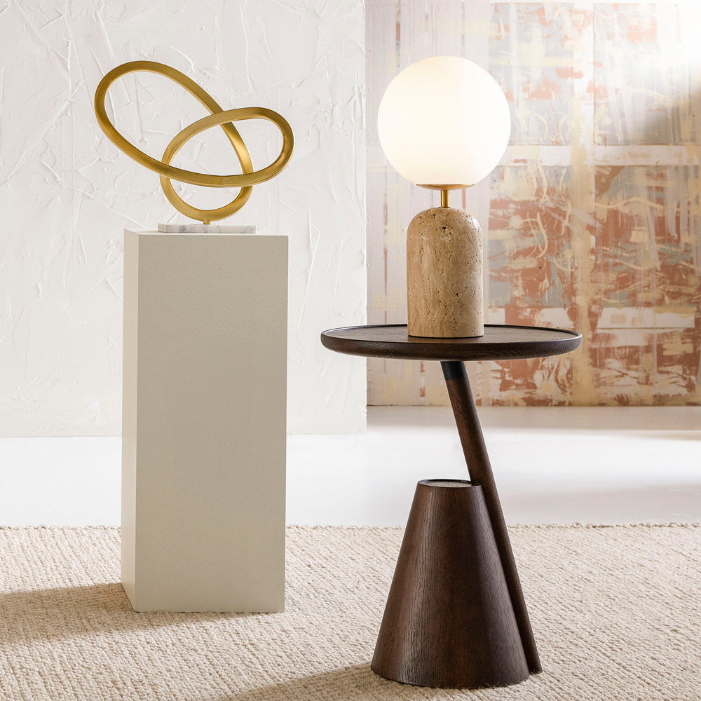Nuvor-bordlampe i travertin