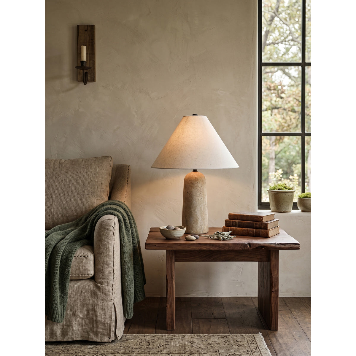 Astere-bordlampe i travertin