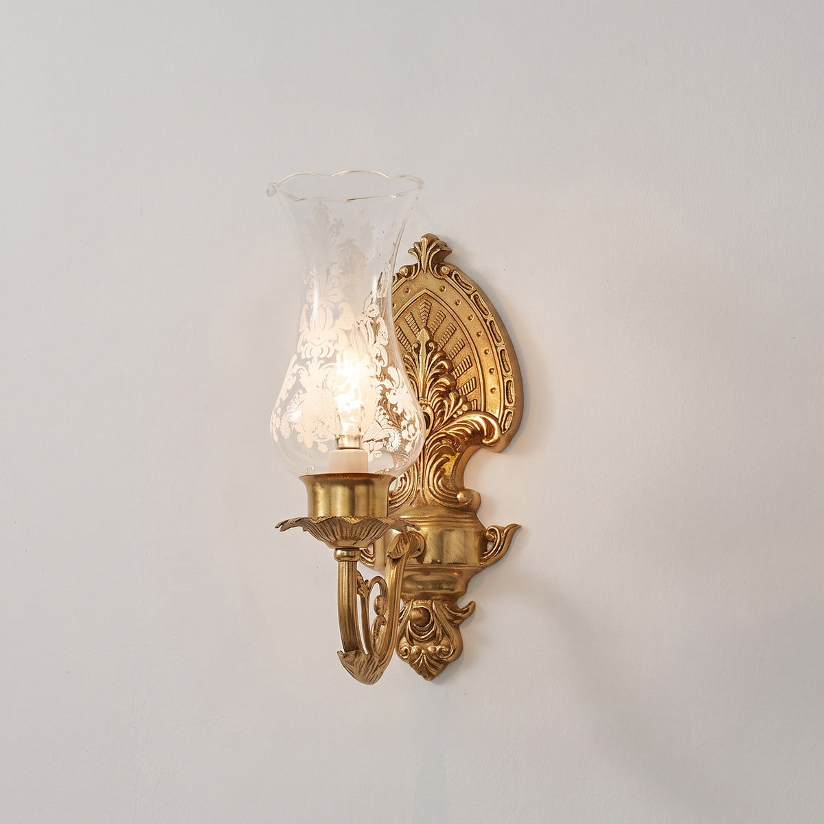 Elaarenne vägglampa