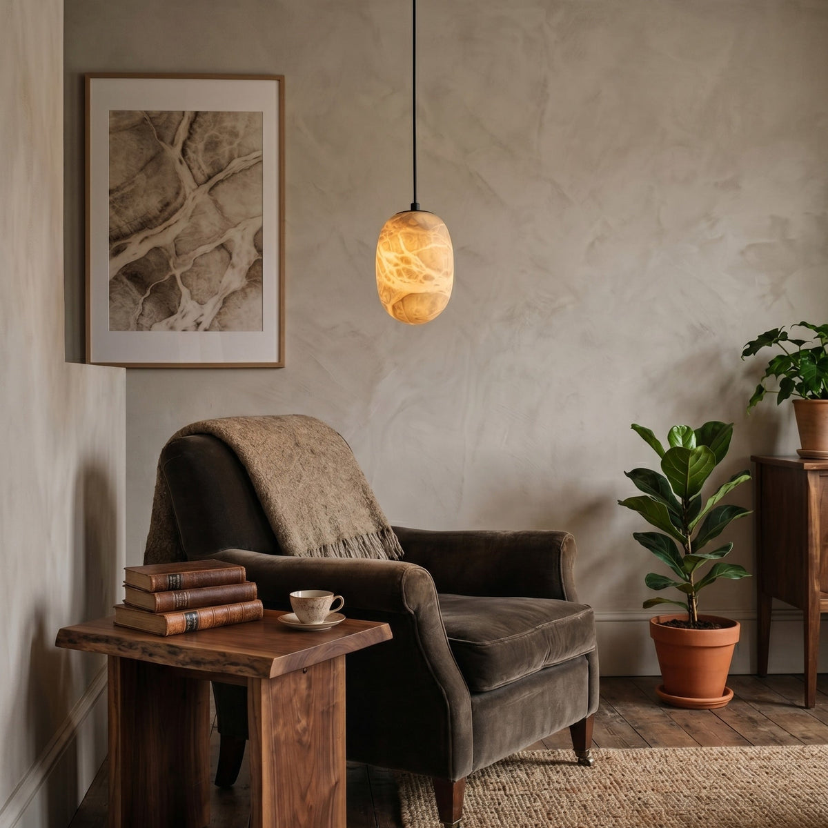 Eireenne-pendlampa i alabaster