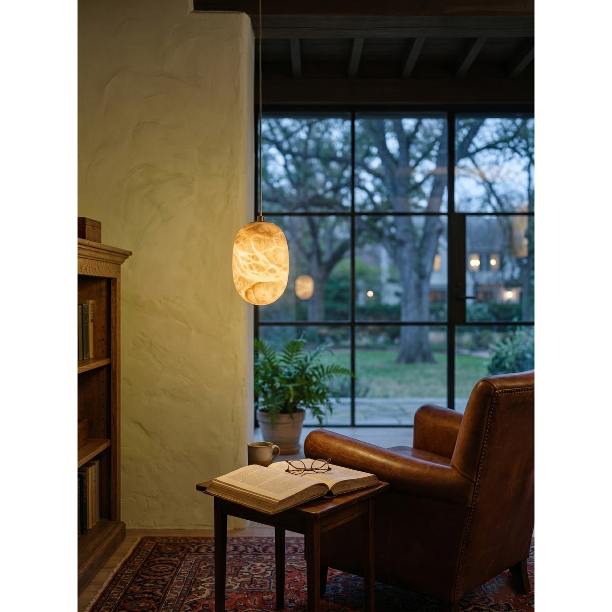 Eireenne-pendlampa i alabaster