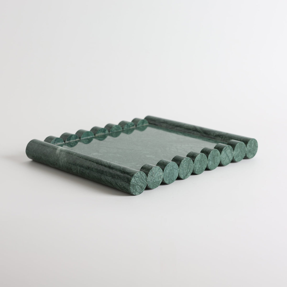 Tabuleiro Wave de mármore Casterhurst