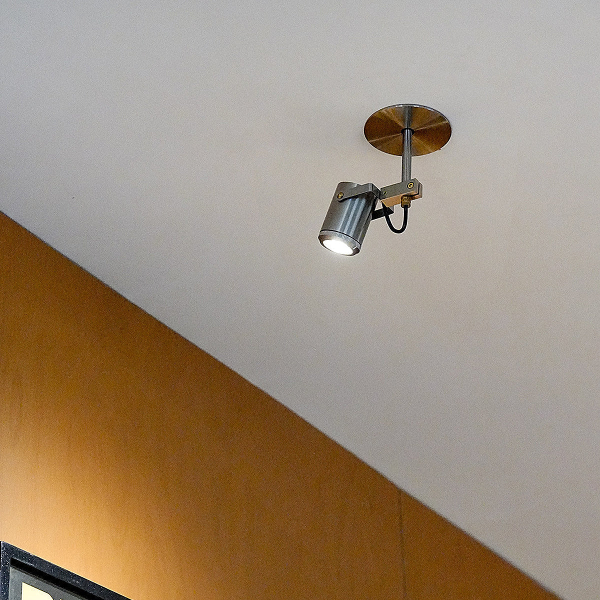 Triton Kael fokuserad LED-plafond