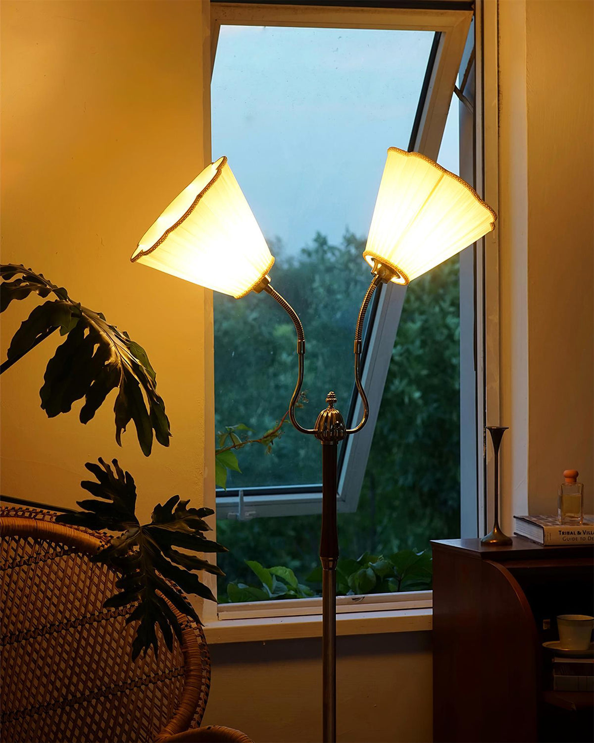 Noruia golvlampa