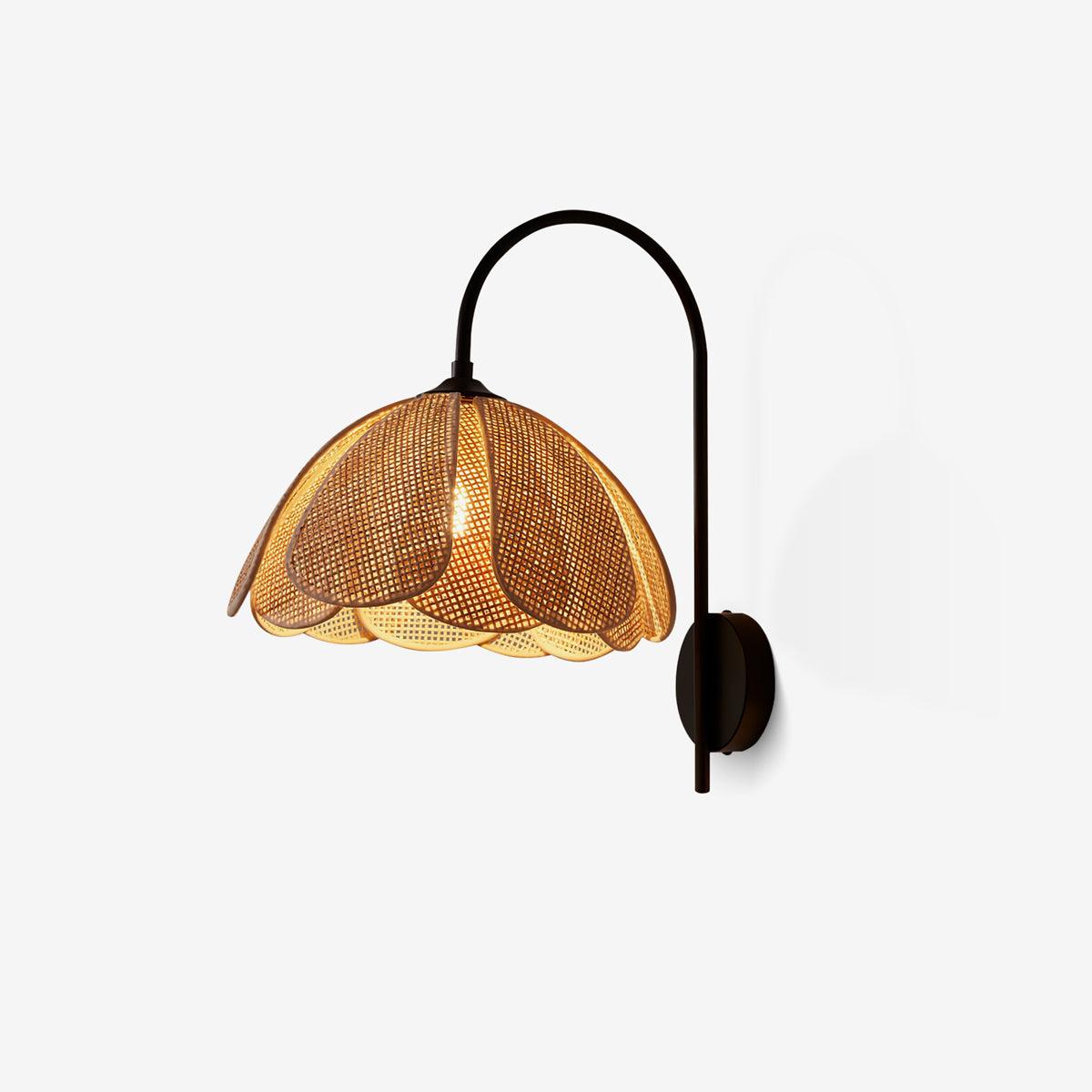 Candeeiro de parede de rattan com pétalas naturais e elegância Zevelia