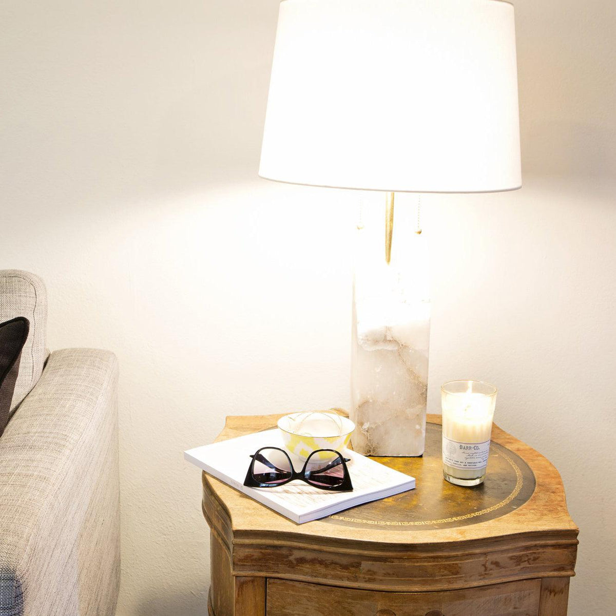 Candeeiro de mesa minimalista em alabastro Gaveth