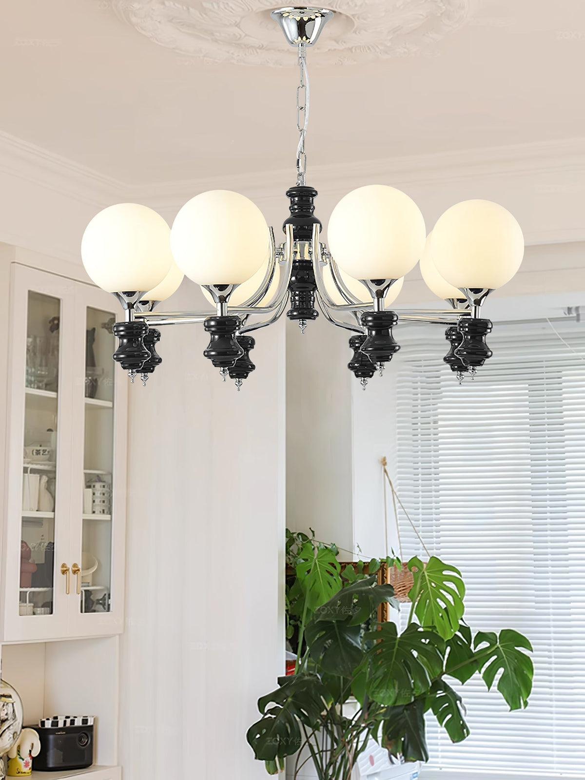 Miraena regal kuglelysekrone i matteret glas