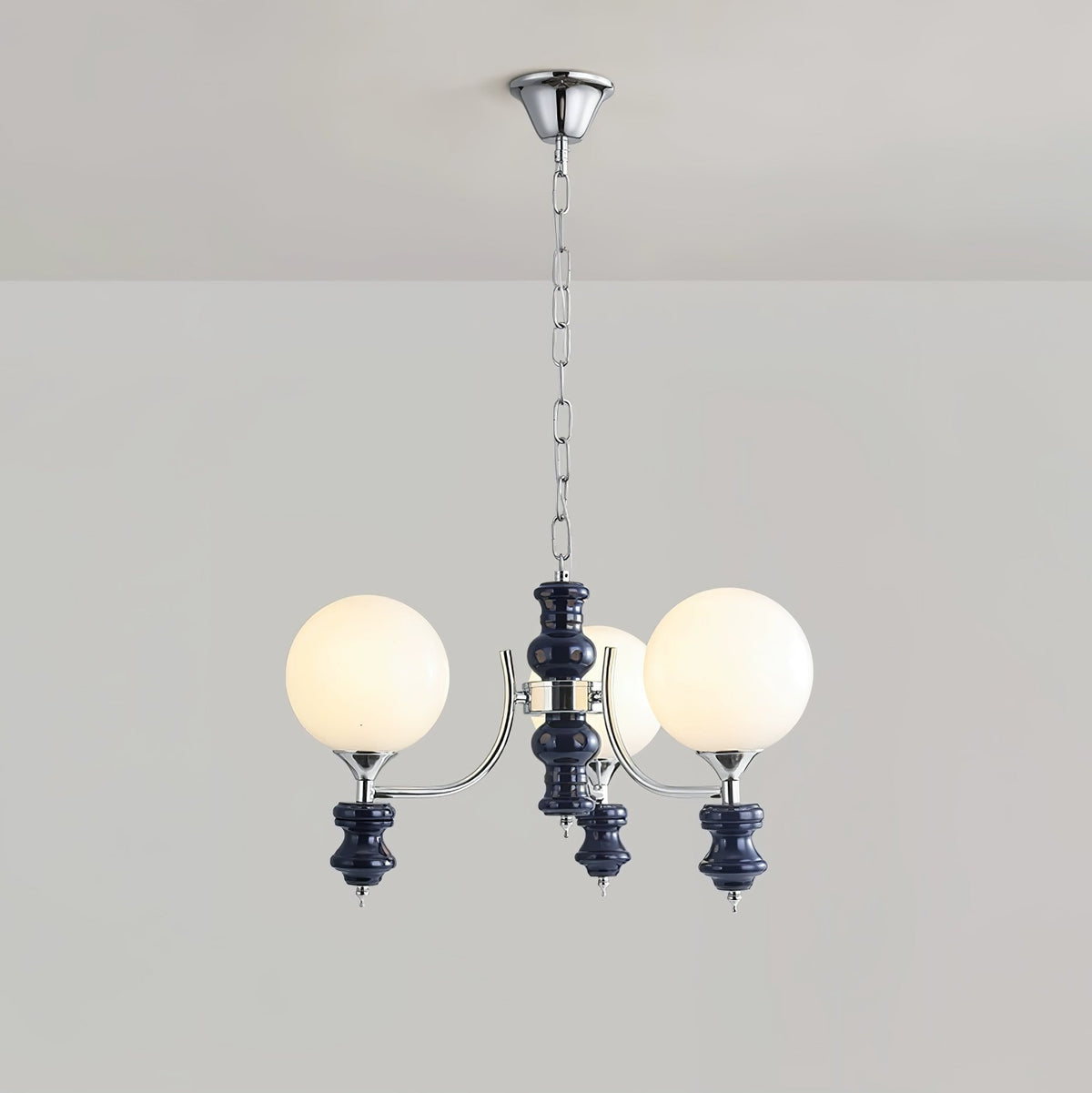 Miraena regal kuglelysekrone i matteret glas