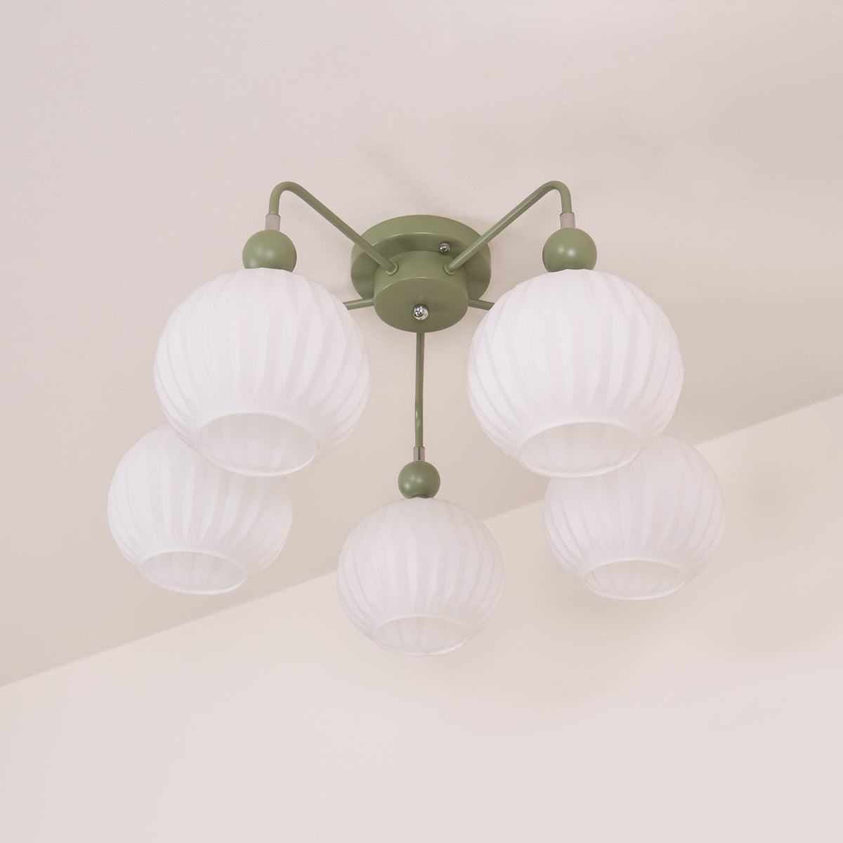 Tulip-loftslampe