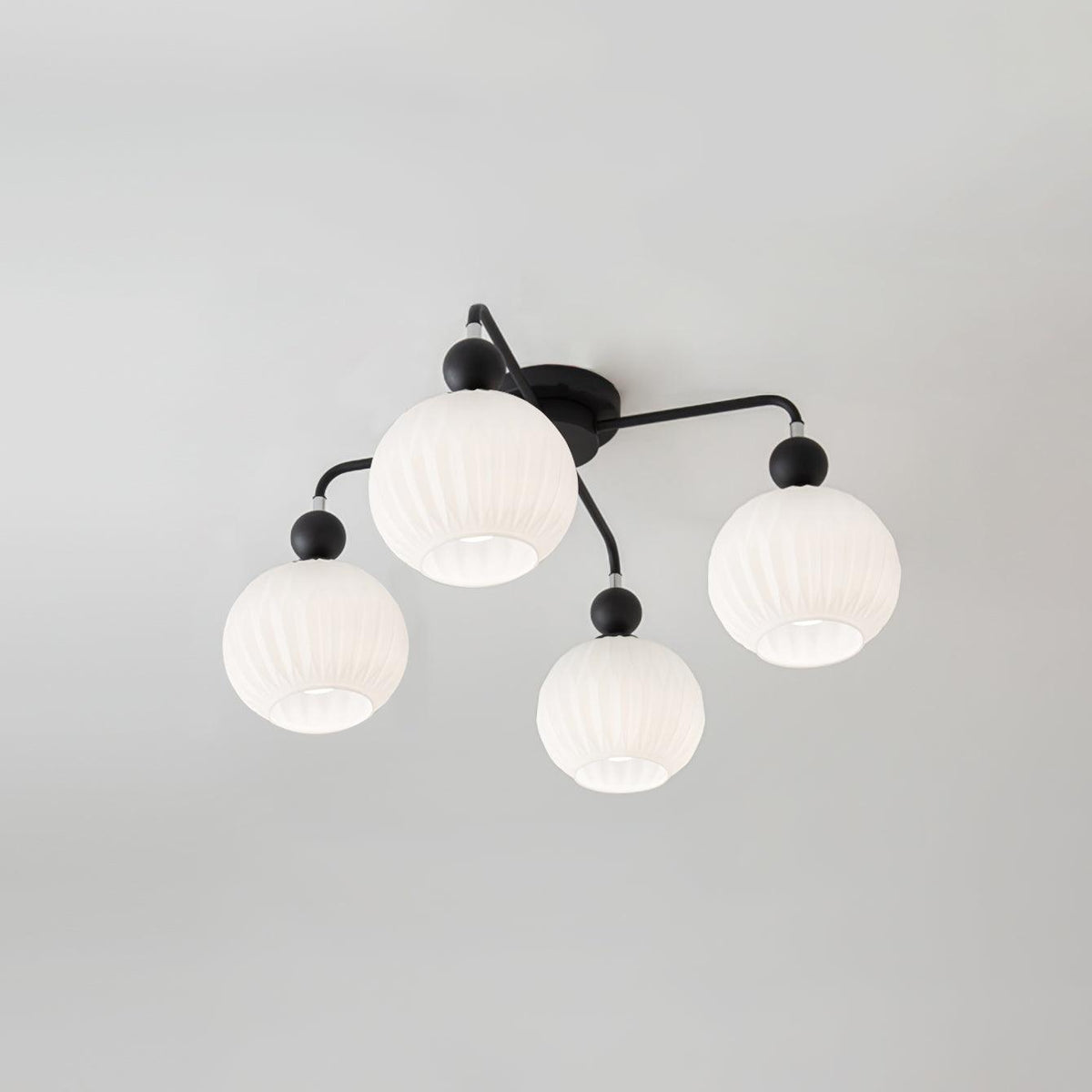 Tulip-loftslampe