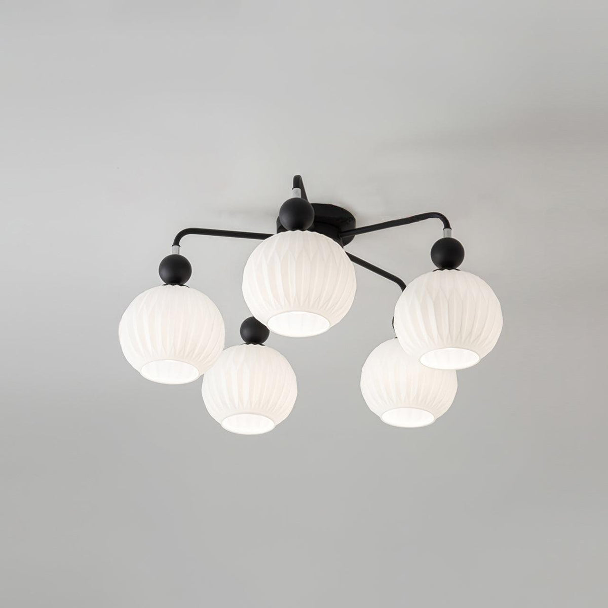 Tulip-loftslampe