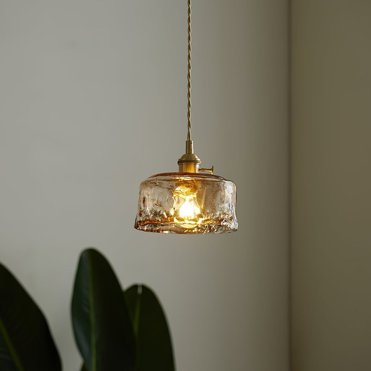 Velon-vintagependel i ravfarvet glas