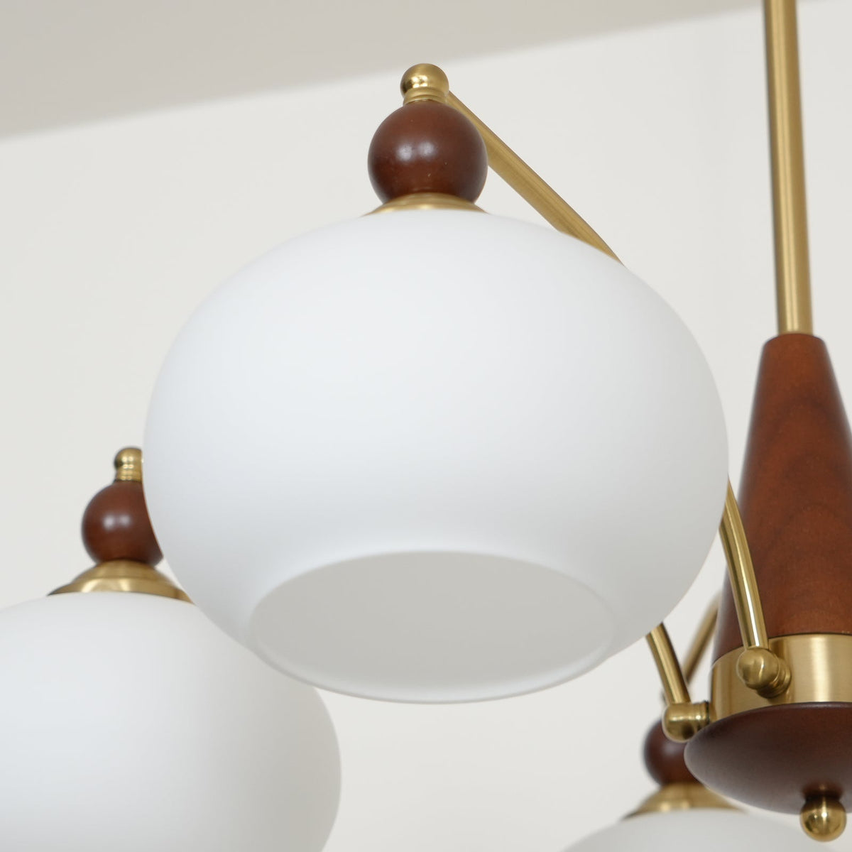 Candeeiro suspenso Vevely retro em vidro amarelo e latão