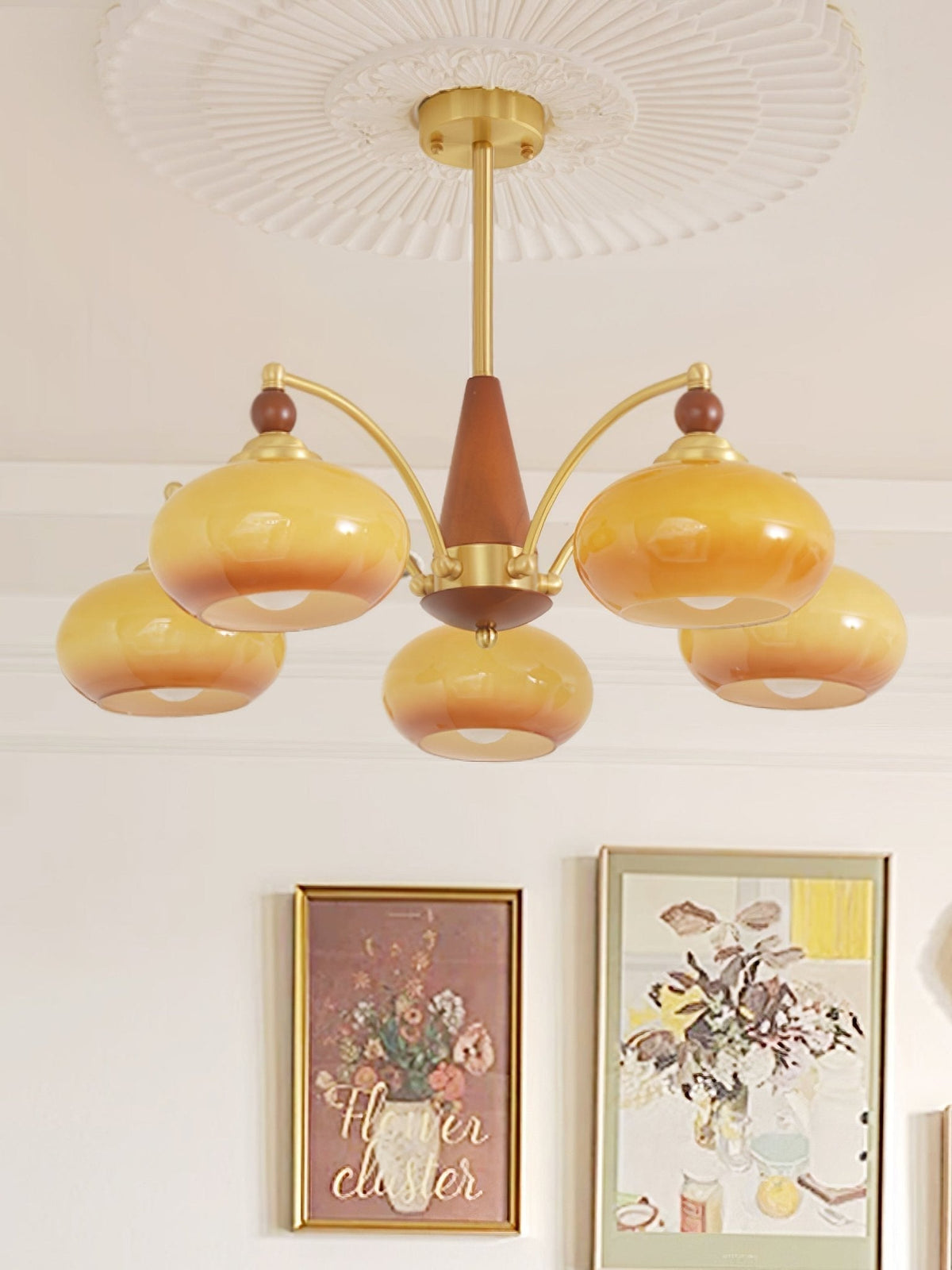 Candeeiro suspenso Vevely retro em vidro amarelo e latão