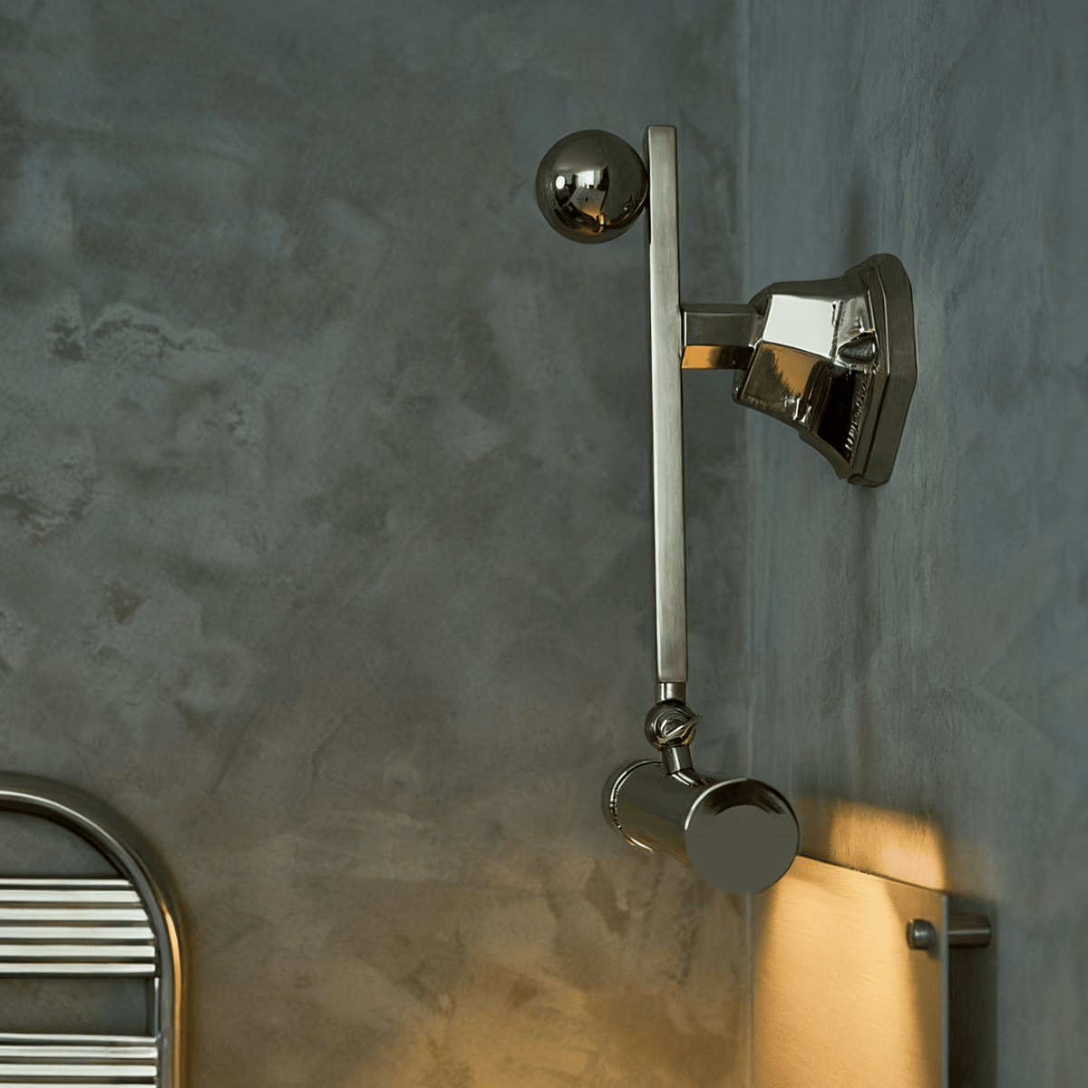 Dyrlen Revival vägglampa