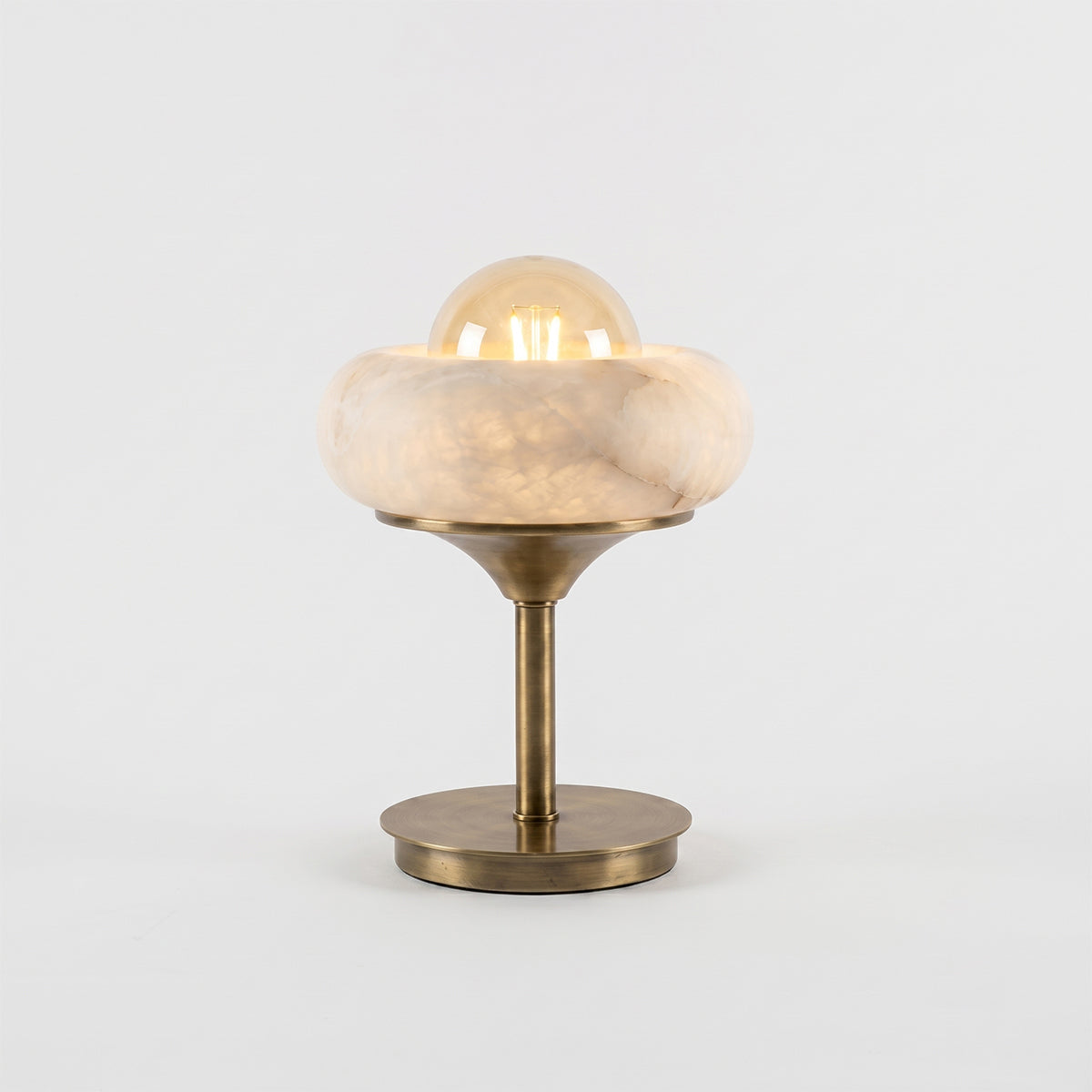 Terieise Table Lamp