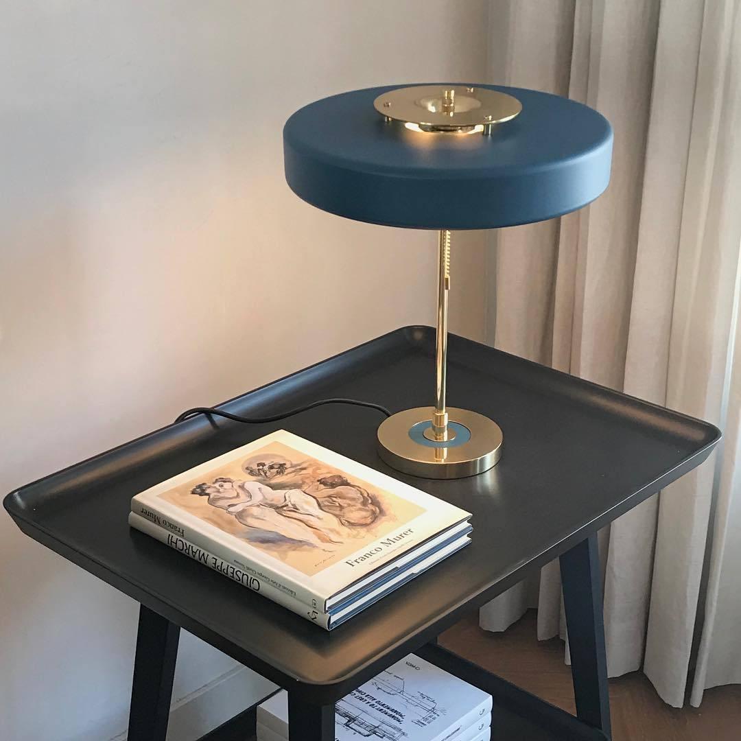 Paula moderne bordlampe