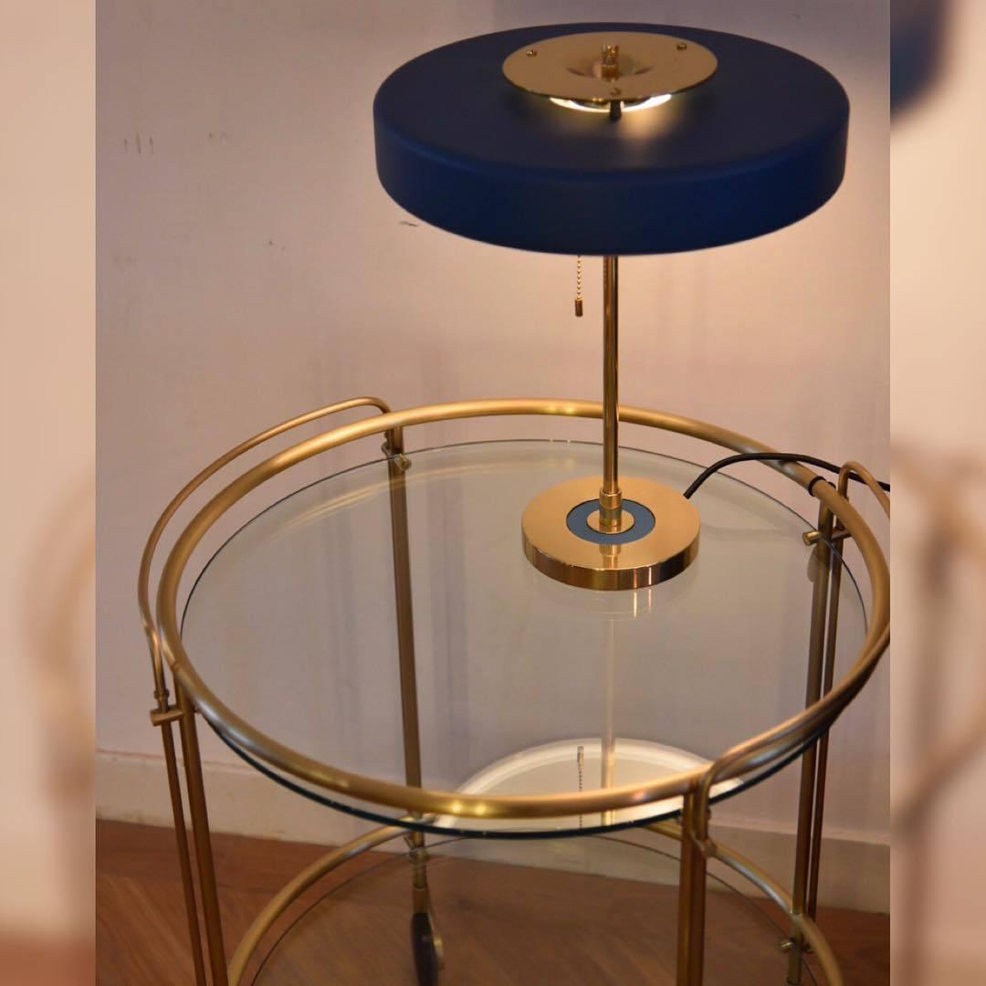 Paula moderne bordlampe