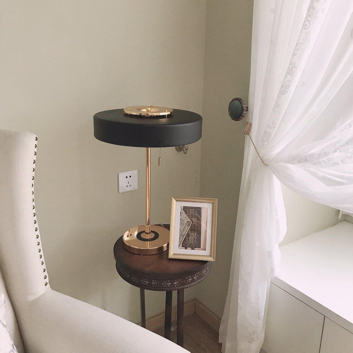 Paula moderne bordlampe