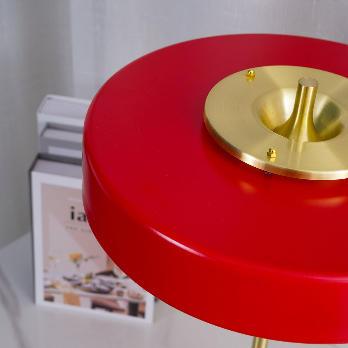 Paula moderne bordlampe