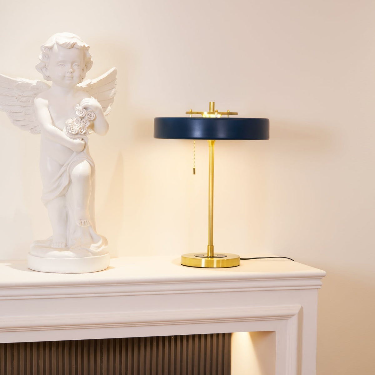 Paula moderne bordlampe