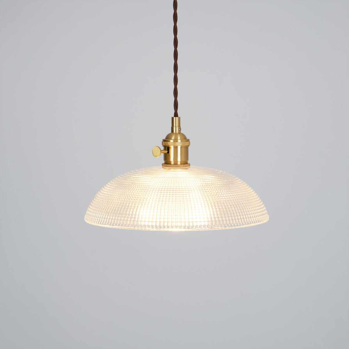 Crinel pendellampa i mässing och glas