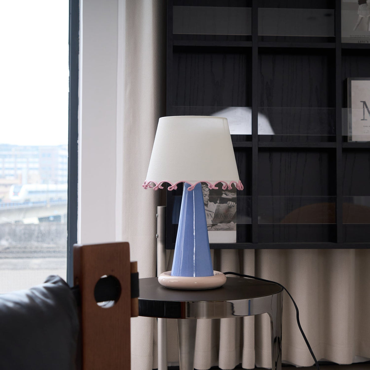 Teriiraya Table Lamp