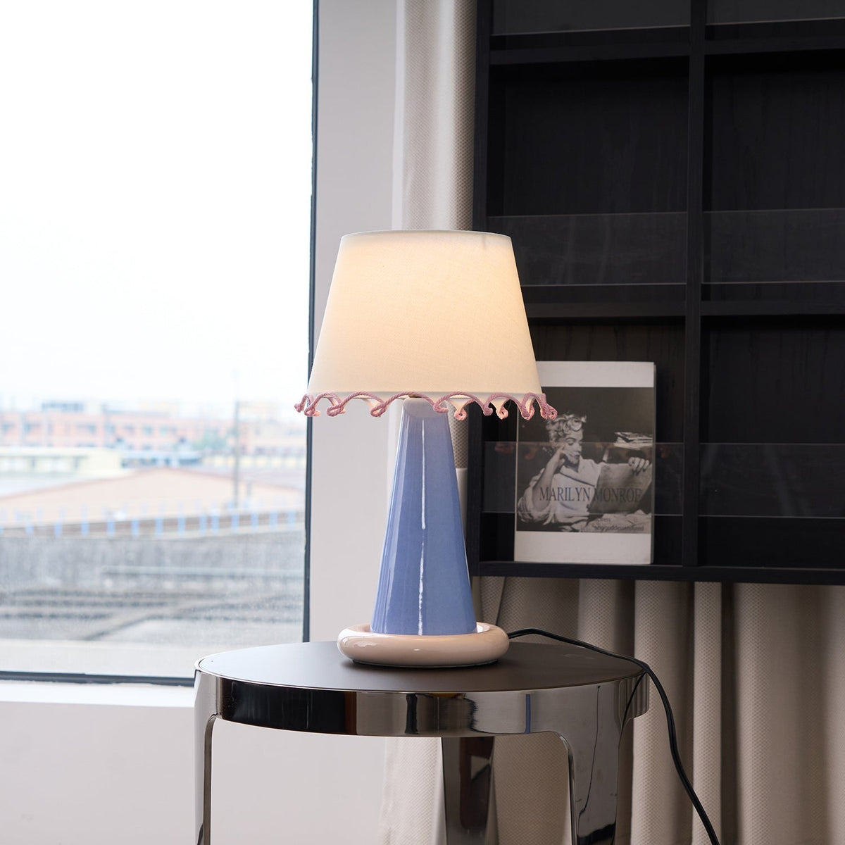 Teriiraya Table Lamp