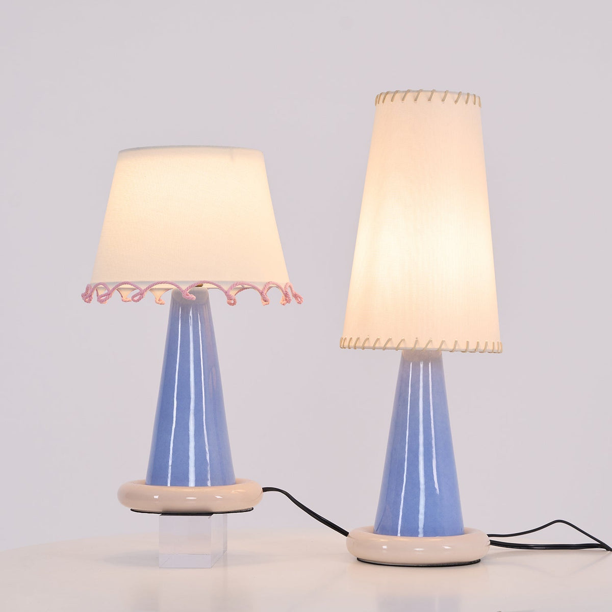 Rhett moderne keramisk bordlampe