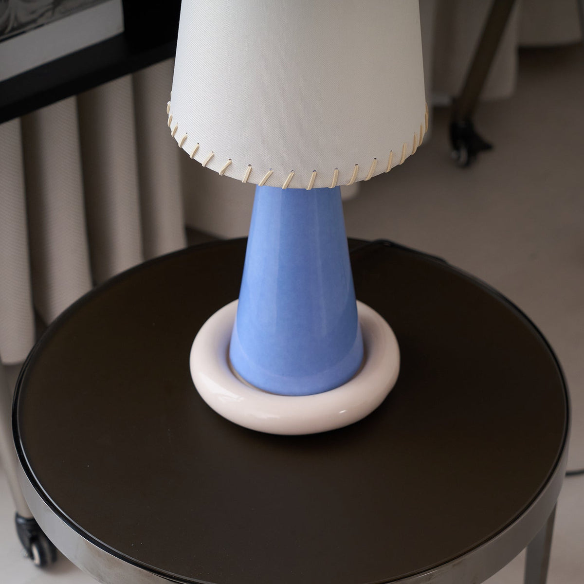 Rhett moderne keramisk bordlampe