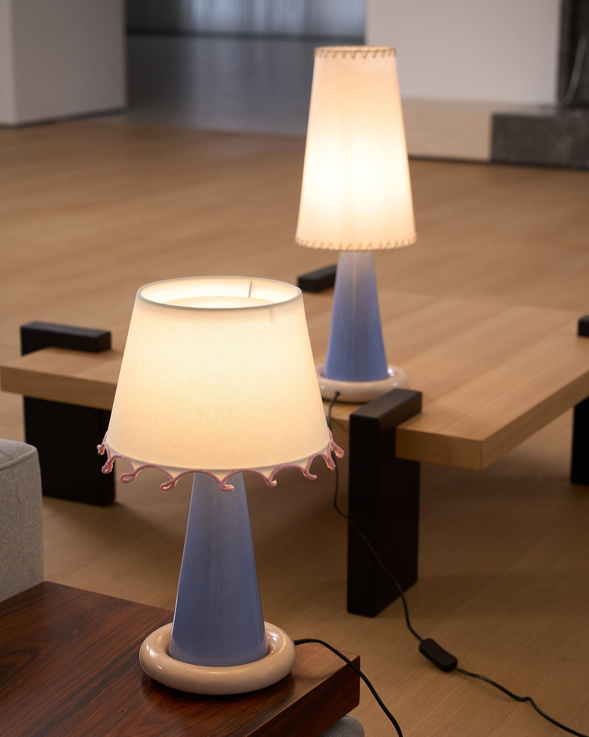 Rhett moderne keramisk bordlampe