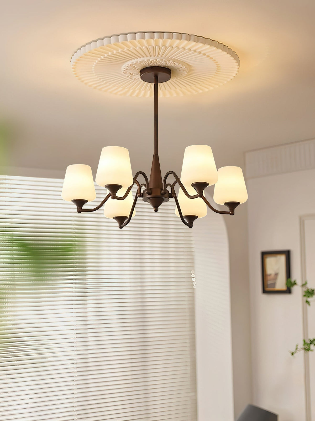 Candelabro Velelaria com abat-jours de vidro fosco