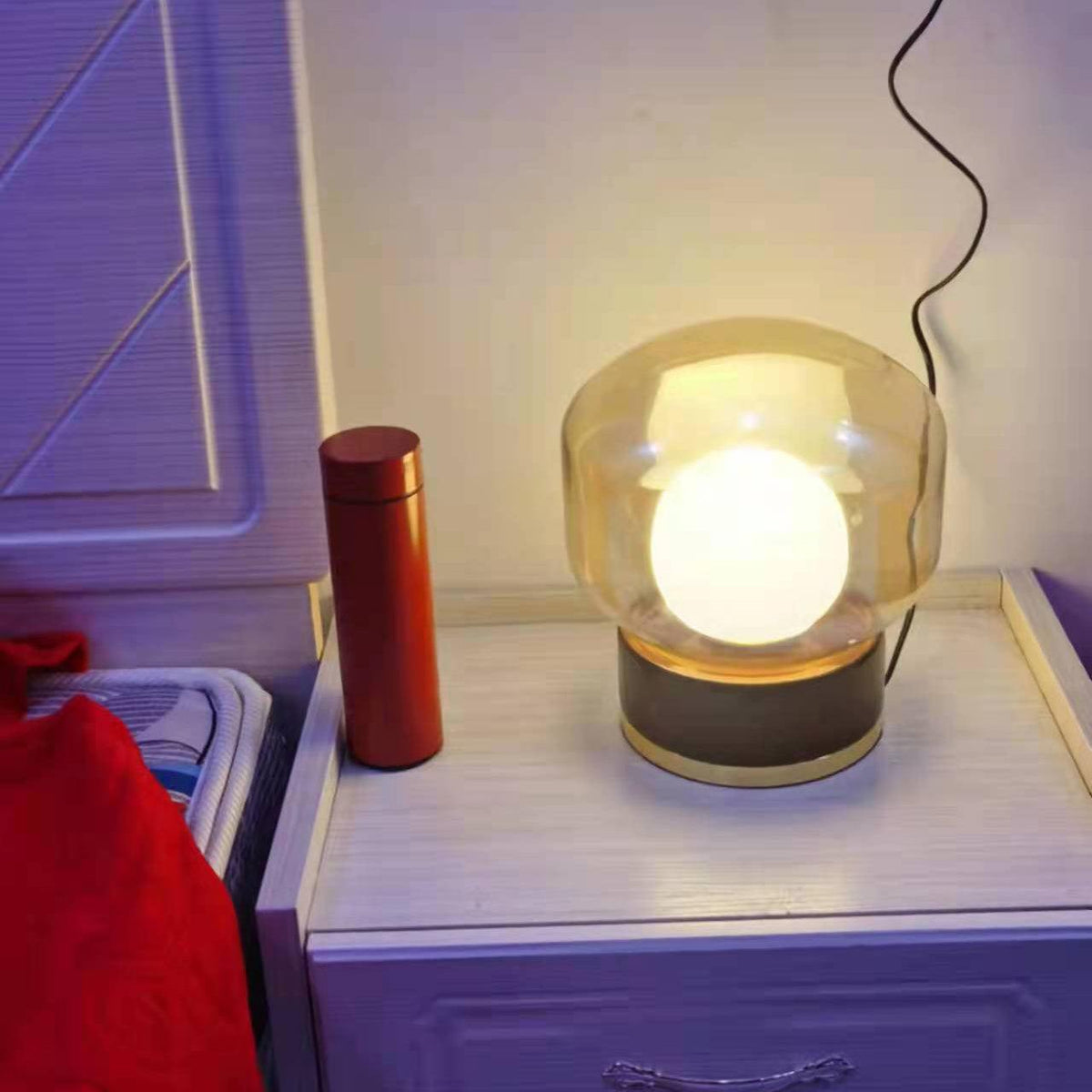 Candeeiro de mesa artístico Brinox em madeira