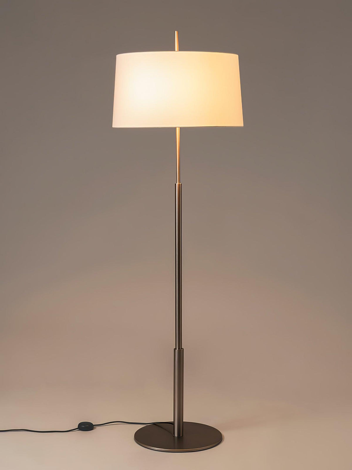 Brooks minimalistisk gulvlampe
