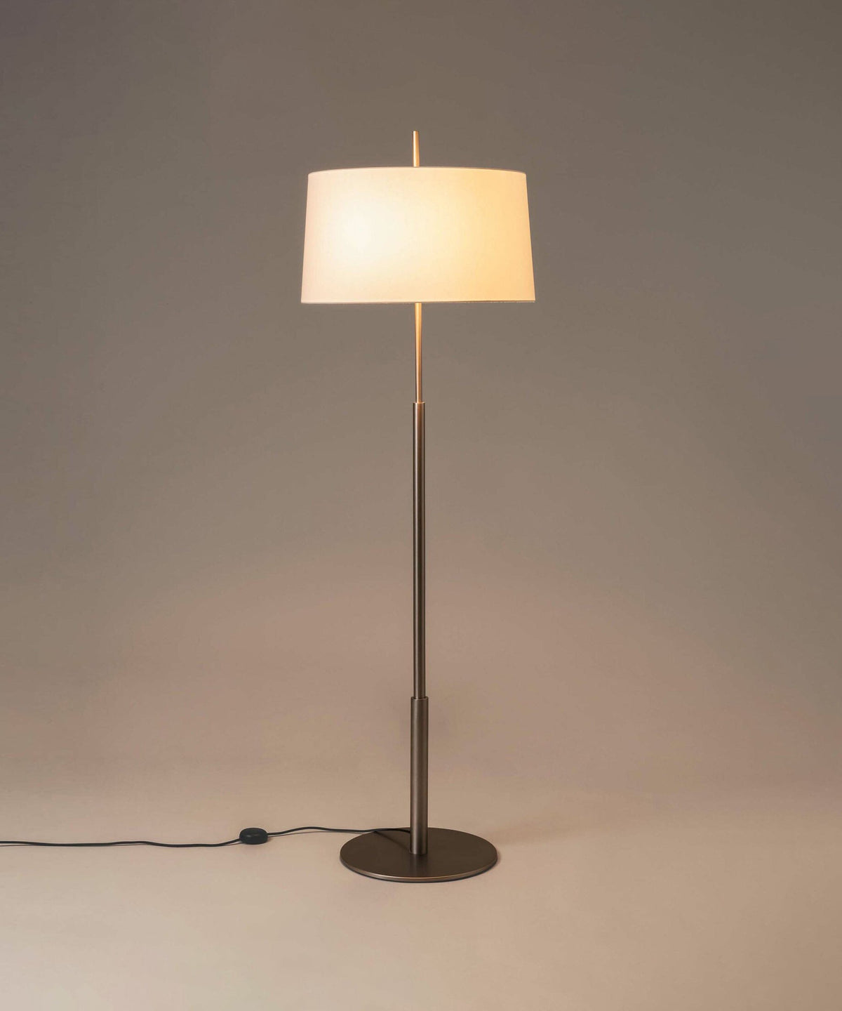 Brooks minimalistisk gulvlampe