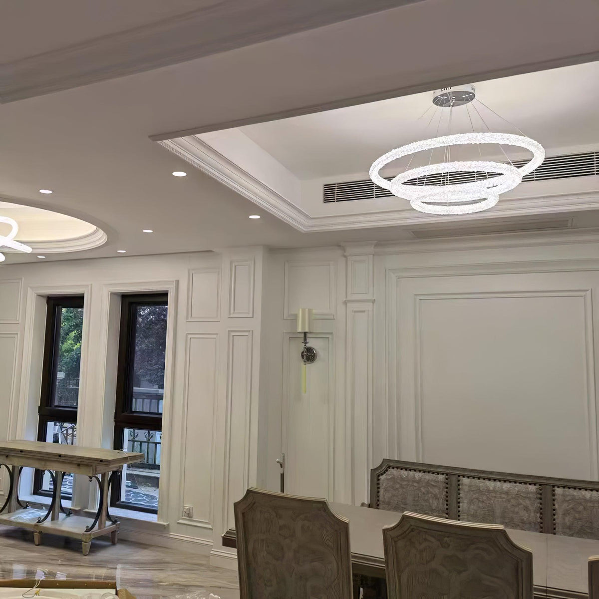 Candeeiro de teto Seleira com anel de cristal LED