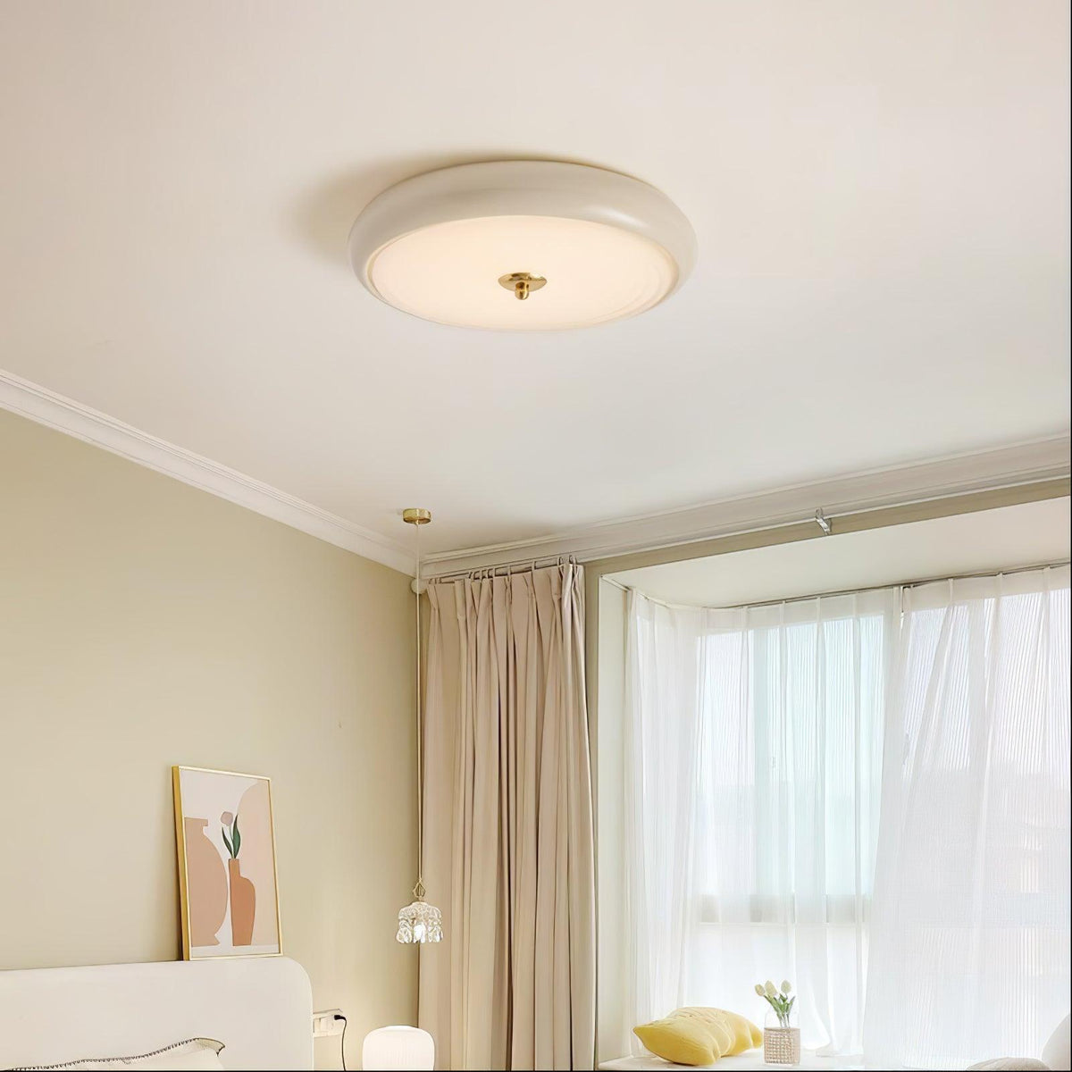 Utheara Moderne Minimalistisk Loftslampe i Cremefarvet Riflet Glas