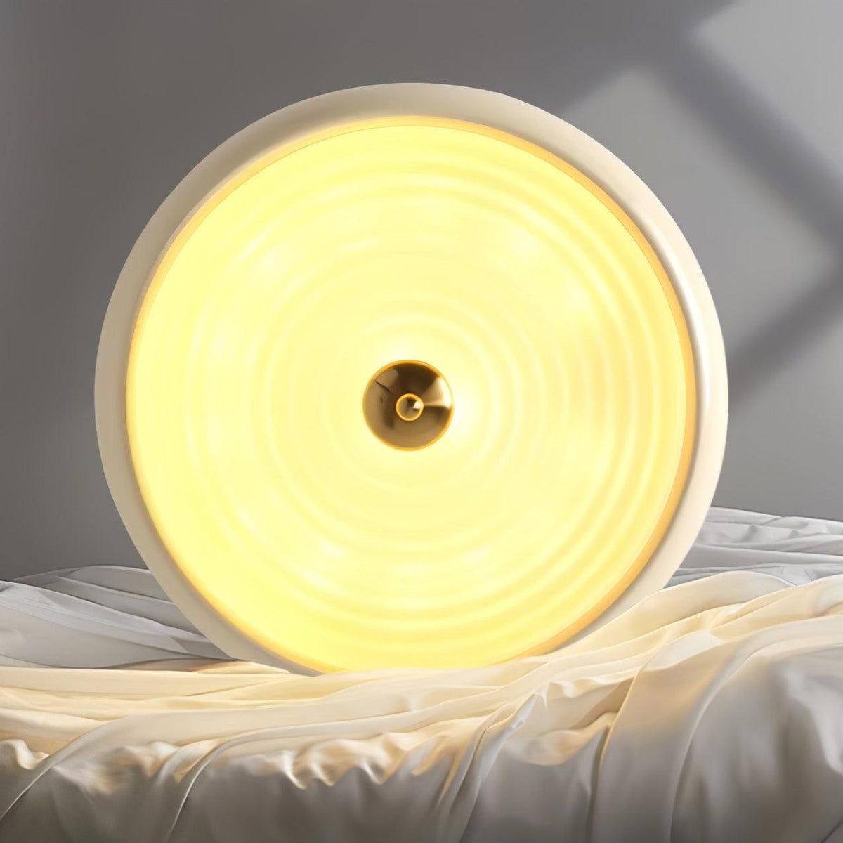 Utheara Moderne Minimalistisk Loftslampe i Cremefarvet Riflet Glas