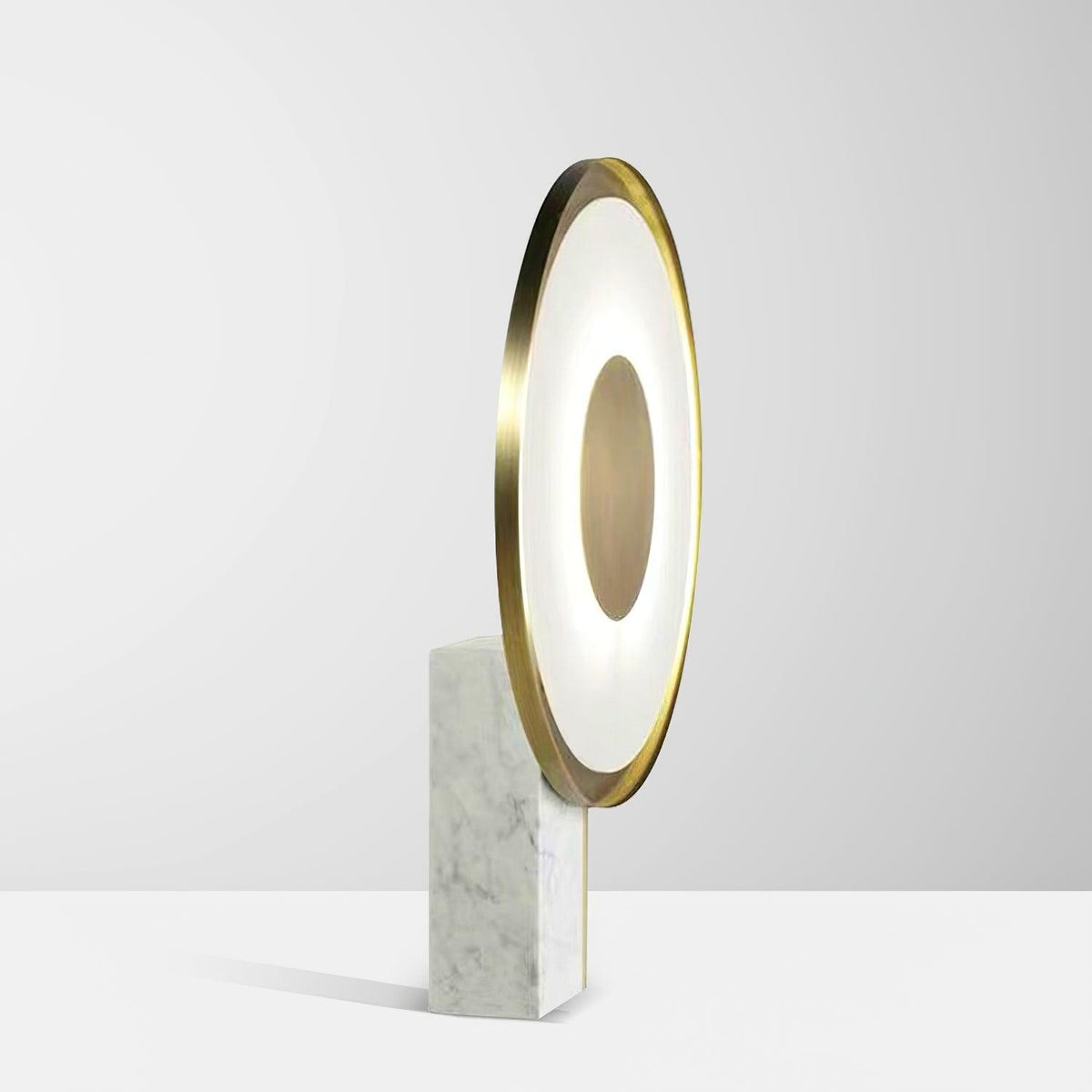 Candeeiro de mesa Tessain em mármore, minimalista