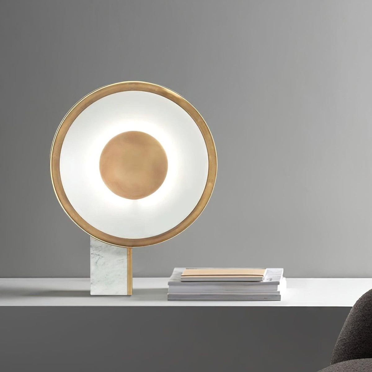Candeeiro de mesa Tessain em mármore, minimalista