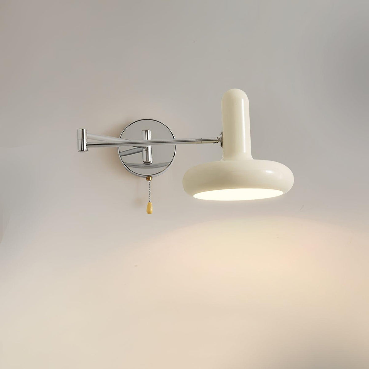 Ferinielle nordisk konstnärlig vägglampa i metall