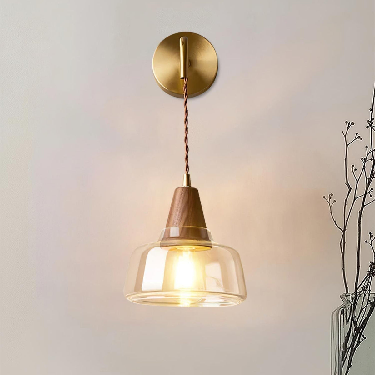 Ovely vägglampa