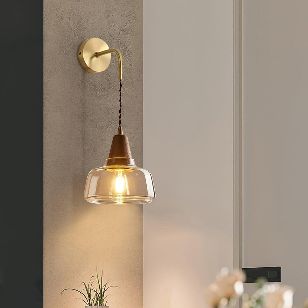 Ovely vägglampa
