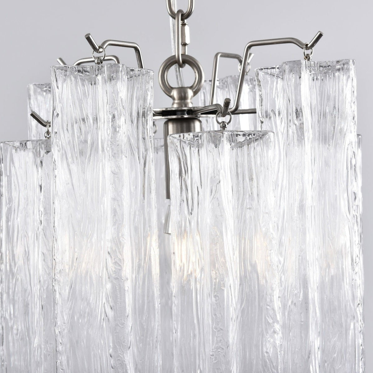 Lioroella lysekrone i Murano-glas med lyserød gradient
