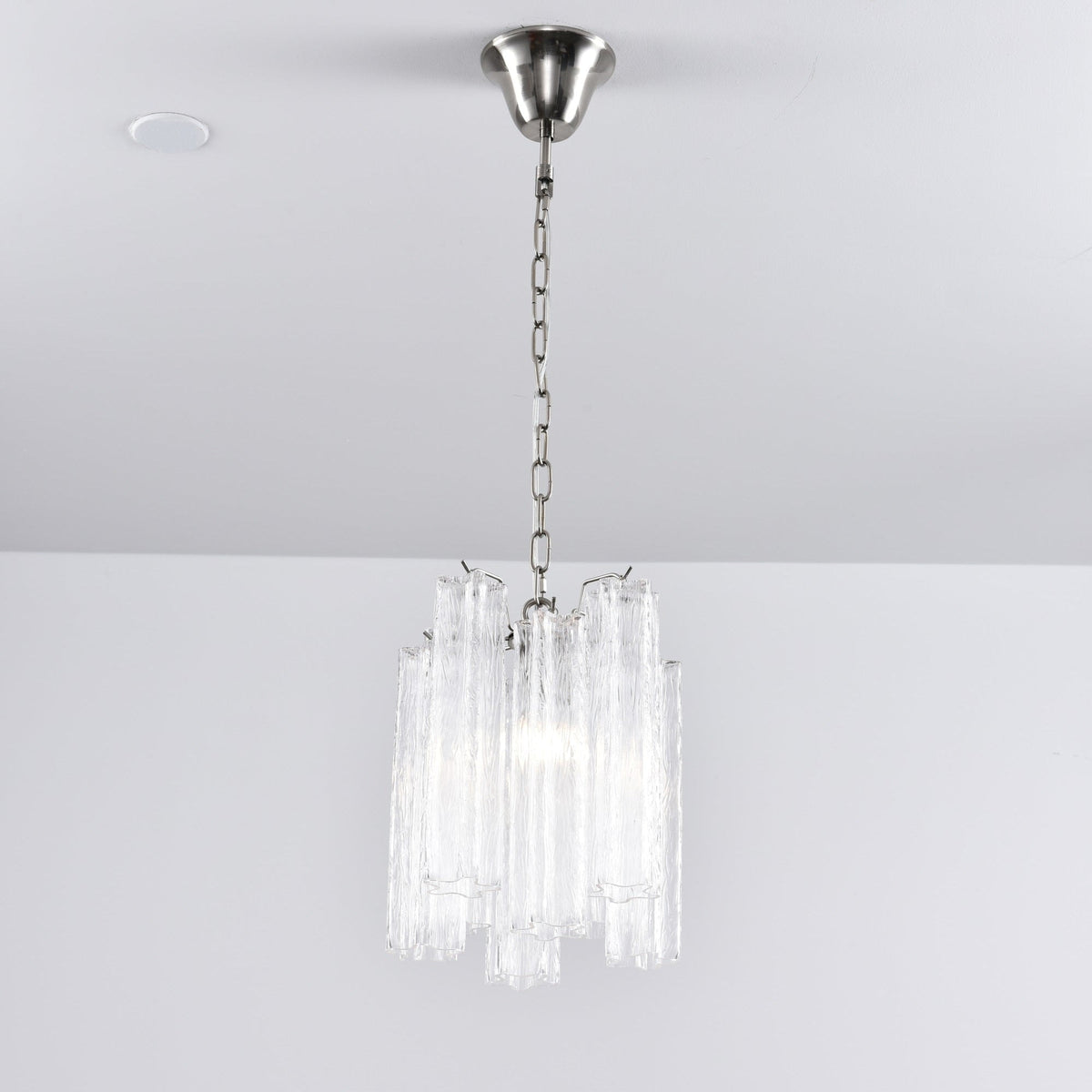 Lioroella lysekrone i Murano-glas med lyserød gradient