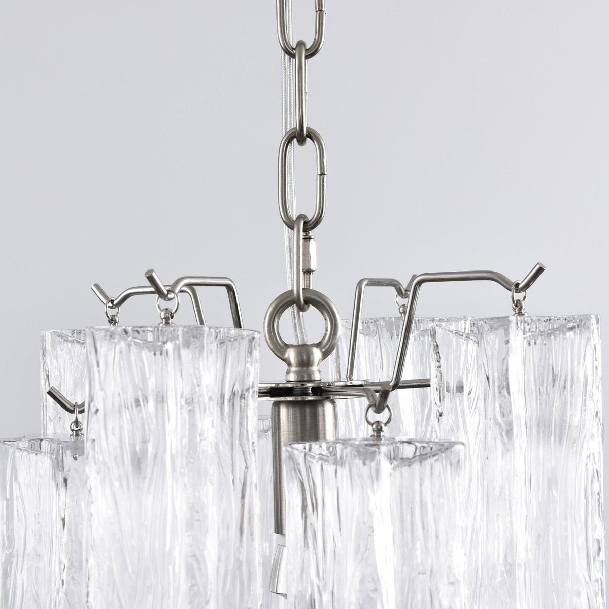Lioroella lysekrone i Murano-glas med lyserød gradient
