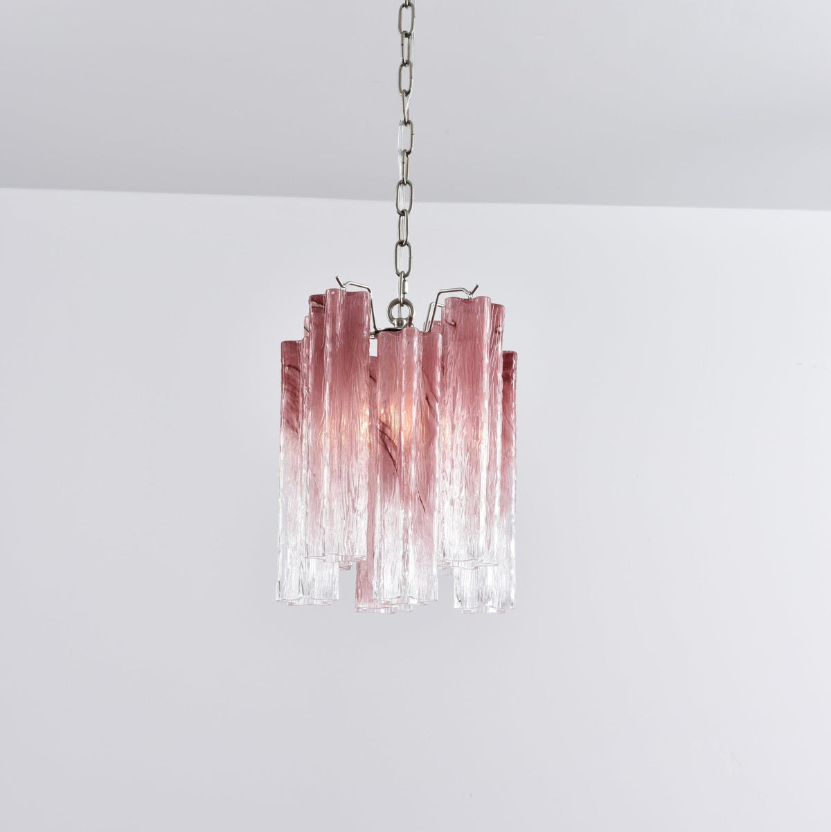 Lioroella lysekrone i Murano-glas med lyserød gradient
