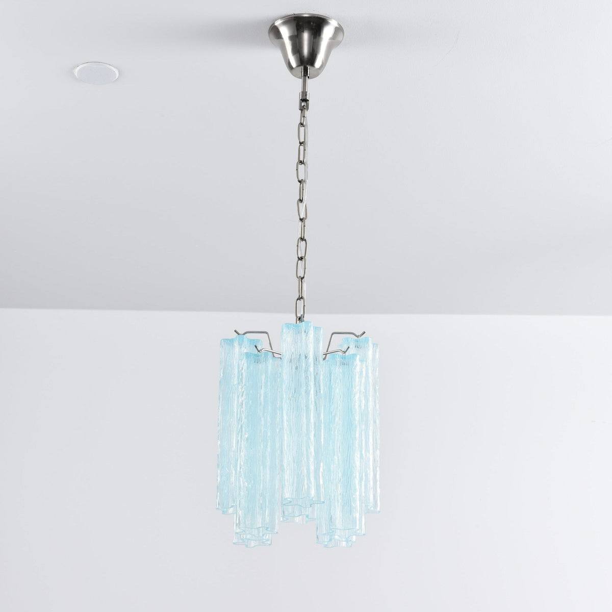 Lioroella lysekrone i Murano-glas med lyserød gradient